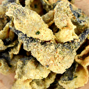 ขนมหนังปลาทอดกรอบ รสไข่ รสซีฟู้ด รสเค็ม รสจัดจ้าน บรรจุกล่องใหญ่ 1 กก. - Product Image 1