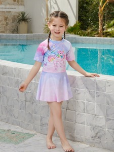 Maillot de bain une pièce pour femmes, manches courtes, séchage rapide, adapté aux sources chaudes, au surf, design <span class=keywords><strong>licorne</strong></span> - Product Image 1