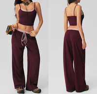 Nouvel ensemble de yoga color-block pour femme : débardeur court de sport imprimé pois personnalisé et pantalon large de fitness à taille élastique avec cordon de serrage