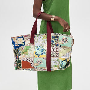 กระเป๋าถือผ้าใบคอตตอนขนาดใหญ่สำหรับผู้หญิง, กระเป๋าโท้ทเปิดด้านบนสำหรับวันหยุดสุดสัปดาห์พิมพ์ลายดอกไม้ตามสั่งสำหรับช้อปปิ้งในฤดูร้อนและฤดูใบไม้ร่วง - Product Image 5