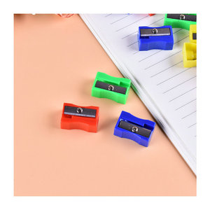 Vente en gros <span class=keywords><strong>Taille</strong></span>-crayons des fabricants <span class=keywords><strong>Taille</strong></span>-crayons rectangulaires en plastique Fournitures pour étudiants Petit carré Mini <span class=keywords><strong>Crayon</strong></span> s - Product Image 5