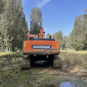 Excavadora sobre orugas Doosan usada con gran descuento, gran rendimiento, características que incluyen bomba de caja de cambios - Product Image 6