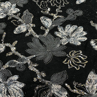Nouveau tissu brodé en velours tricoté croisé enduit de PVC pour robes et textiles de maison avec broderie de perles et de paillettes