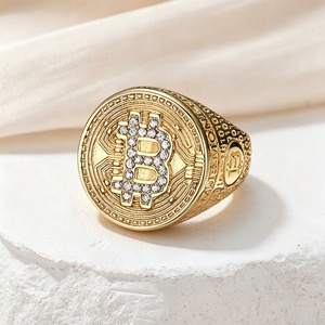 Anillo de Acero Inoxidable con Símbolo Monetario Chapado en Oro de 18K, Resistente al Agua y al Deslustre, para Hombre, Venta al Por Mayor - Product Image 3