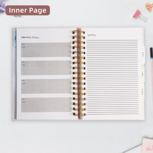 Diario de Estudio Bíblico Personalizado con Tapa Dura de Papel con Logotipo en Dorado, Espiral Metálica Doble y Separadores con Pestañas - Product Image 3