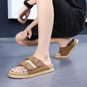 Sandalias de Corcho con Hebilla Ajustable para Hombre, Suela Antideslizante y Resistente al Desgaste, Chanclas Casuales de Verano con Punta Abierta y Cómodas - Product Image 2