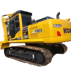 Excavadora de cadenas usada Komatsu PC220 de origen japonés, máquina resistente y duradera para tareas de excavación de terrenos. - Product Image 1
