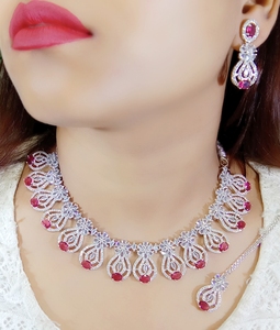Conjunto de collar de diamantes americano elegante de tendencia con piedra roja para mujer, ropa de fiesta de boda, joyería india para mujer - Product Image 5