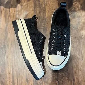 Luxury Designer New Fashion Trend Versatile Lace-up Cushioning Massage Tennis Sports Casual Shoes Women All Seasons Faux Suede - Product Image 2