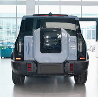 Kit carrosserie Jetour T2 comprenant échelle, porte-bagages, plafonnier, spoiler, pare-chocs et sacoches latérales