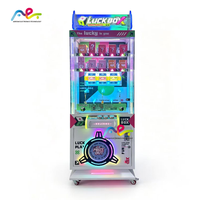 Machine de jeu d'arcade à monnayeur pour la distribution de boîtes surprises
