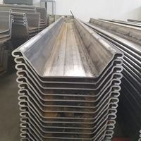 Piles de tôles en acier de type Z usagées avec différentes épaisseurs de 10 à 22 mm pour les projets de réutilisation