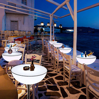 Chaises lumineuses illuminées de table de meubles de cocktail rougeoyants de LED de partie d'hôtel de luxe