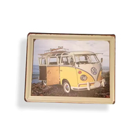 En gros Personnalisé Motif Rétro Style Européen De Voiture Image Peinte Grand Panneau En Étain Blanc Rétro Drôle En Métal Signe pour Décoration