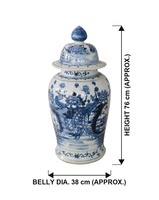 Grand vase en porcelaine bleu et blanc peint à la main avec des motifs traditionnels de fleurs et d'oiseaux, ornement décoratif pour la maison