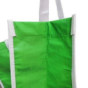 Sacola Reutilizável Laminada com Padrão de Desenho Animado em RPET Reciclado, Cor Personalizada, Alça e Fecho de Zíper no Ombro, Logotipo Personalizado - Product Image 4