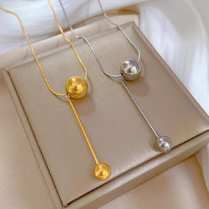 Collar de acero inoxidable con bola redonda chapada en oro de 18K para <span class=keywords><strong>mujer</strong></span>, Gargantilla única con borlas, collar de bola de oro para <span class=keywords><strong>mujer</strong></span> - Product Image 2