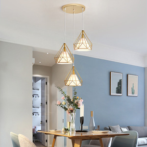 Lampe suspendue à trois têtes de style nordique, LED ronde E27, pour la maison, salle à manger, comptoir de bar, design minimaliste moderne - Product Image 3