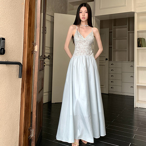 Robe longue vintage d'été pour femme, style niche, design français, col en V, dentelle, effet amincissant, élégante - Product Image 5