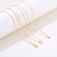 Collier Tendance Étanche en Acier Inoxydable, PVD Or 18 Carats, Pendentif Goutte d'Eau Ovale Délicat avec Zircons 5A