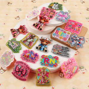 Insignia de Enfermera Personalizada Colorida con Porta Insignias Acrílico Plano, Patrones Florales y Texto para Decoraciones DIY, Marca Kovict - Product Image 5