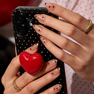 Lot de faux ongles de haute qualité avec colle, vente en gros, courts, en forme d'amande, 3D, cœur, mignons, nude, en gel souple, faits maison, à presser, en vrac - Product Image 1