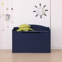 Banco de almacenamiento de madera clásico azul marino Austin con tapa con bisagras de seguridad, caja organizadora de juguetes de gran capacidad para niños