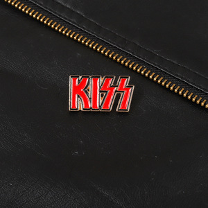 Spilla in metallo smaltato personalizzata per band <span class=keywords><strong>rock</strong></span>, all'ingrosso, spilla smaltata <span class=keywords><strong>KISS</strong></span> per abbigliamento, zaino, accessorio moda - Product Image 1