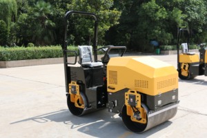 Nouveau rouleau compresseur hydraulique de haute qualité 1,5 tonne 1,6t à roues, homologué CE Europe, pour travaux routiers - Product Image 4