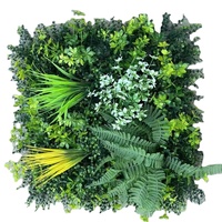 Vente d'usine : Panneaux de plantes artificielles en herbe verte écologiques résistants aux UV de 100 cm pour la décoration murale et de plafond intérieure