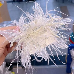 Accessoires pour cheveux <span class=keywords><strong>Betty</strong></span> en dentelle blanche pure, plumes, perles, fleurs en cristal, pince à cheveux, chaussures pour femmes, décoration artisanale et accessoires pour sacs et robes - Product Image 3