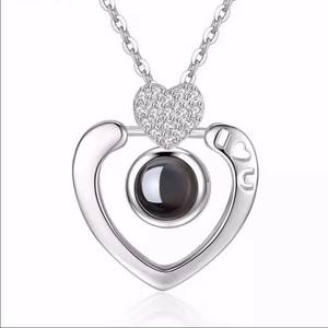 Collar con colgante de plata romántico para mujer, corazón de cristal chapado <span class=keywords><strong>en</strong></span> oro, 100 <span class=keywords><strong>idiomas</strong></span>, cadena de diamantes de proyección 'I Love You', joyería - Product Image 1