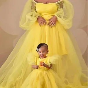 Bán buôn tùy chỉnh mới màu vàng CHA mẹ-con gạc ăn mặc ảnh sinh nhật bên váy