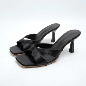 Nouvelle Arrivée – Sandales à Talons Hauts Vertes Élégantes pour Femmes, à Bout Carré Ouvert et Brides Croisées, Personnalisables - Product Image 2