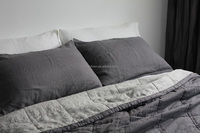 Parure de draps 100% lin français couleur anthracite, comprenant 1 drap plat, 1 drap-housse et 2 taies d'oreiller