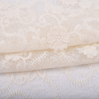 Nouveau design 2026 Tissu brodé de sequins cordés, pailleté et duveteux, motif floral rose, 130 g/m², 130 cm