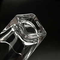 Verres à shot de luxe sans plomb de 1,5 oz à base épaisse avec logo personnalisé, base carrée transparente de qualité supérieure pour whisky, tequila, vodka et spiritueux