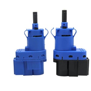 สวิตช์ไฟเบรคฉางอันฟอร์ด 8T4T9G854AA พลาสติกสีน้ำเงินสำหรับเปลี่ยนซ่อม - Product Image 1
