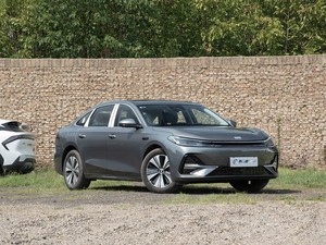 Geely Galaxy A7 Híbrido Sedán 2025 con Manejo Superior, Plataforma GEA, Conducción Estable, Vehículo Híbrido Enchufable - Product Image 5
