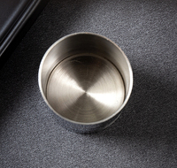 Tasse en métal de 25ml 35ml 50ml avec ligne de mesure de décalcomanie Tasse en acier inoxydable avec tasse de mesure de vin cylindrique droite