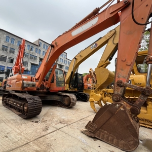 Excavadora de cadenas Doosan DX300LC-9C de 30 toneladas en buen estado, excavadora hidráulica pesada DX300 usada con piezas originales. - Product Image 5