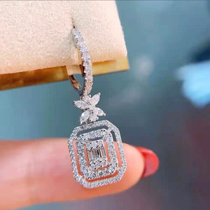 Orecchini Pendenti Lunghi con Fiocco e Cristalli per Donne, Eleganti Accessori Dolci e alla Moda per Feste - Product Image 3