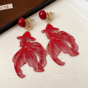 Boucles d'oreilles pour femmes, sans perçage, à clip creux en forme de <span class=keywords><strong>poisson</strong></span> <span class=keywords><strong>rouge</strong></span>, plaquées or, nouveau style chinois, style national, longues, luxe léger, haut de gamme - Product Image 4
