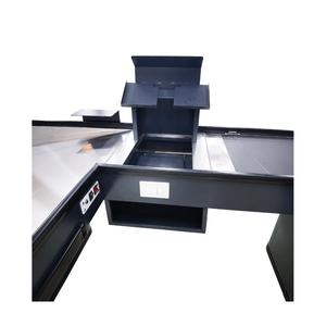 Mostrador de Caja Metálico Negro Comercial con Cinta Transportadora, Mesa de Caja Registradora POS para Hipermercados y Tiendas Minoristas - Product Image 1