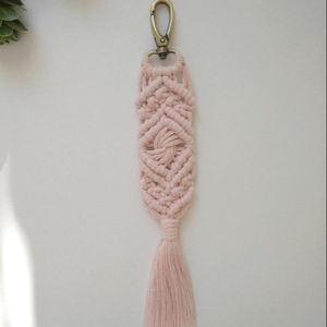 พวงกุญแจมาคราเม่, จี้กระเป๋าทำมือ สร้างความสุข - Product Image 1