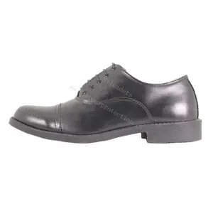 Sapatos de escritório masculinos de couro liso preto Sapatos executivos para os mercados do Oriente Médio