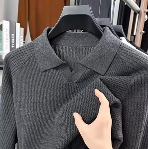 Camisa de punto de manga larga 100% algodón para hombre, cuello vuelto, detalle de cuentas, top versátil para primavera y otoño - Product Image 4