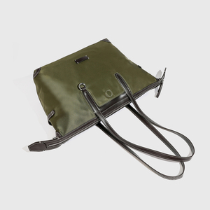 Bolso Tote de Nailon Personalizado para Mujer, Verde Oliva y Negro, Dos Asas, Cierre de Cremallera, Impermeable, Estilo Minimalista, para Uso Diario, Bolso de Hombro - Product Image 5