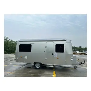 Camping-car RV personnalisé de luxe avec grande fenêtre pour le camping, les remorques de voyage Air Stream campeurs en vente