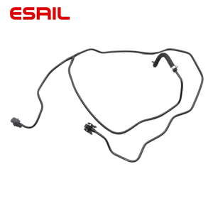 Tubo de Retorno de Agua, Línea de Respiración del Radiador, Manguera de Desbordamiento de Refrigerante F1F18C012DE 1870312 2025971 F1F18C012DD para <span class=keywords><strong>Ford</strong></span> Focus - Product Image 4